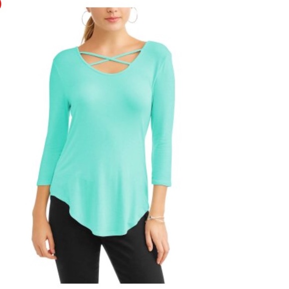 NEW•XL-2X•Magenta Cross Strap Round Hemline Top - Picture 6 of 7